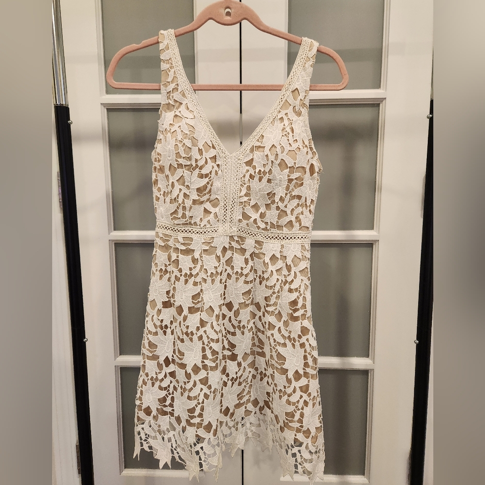 Elegant Lace Dress in Cream